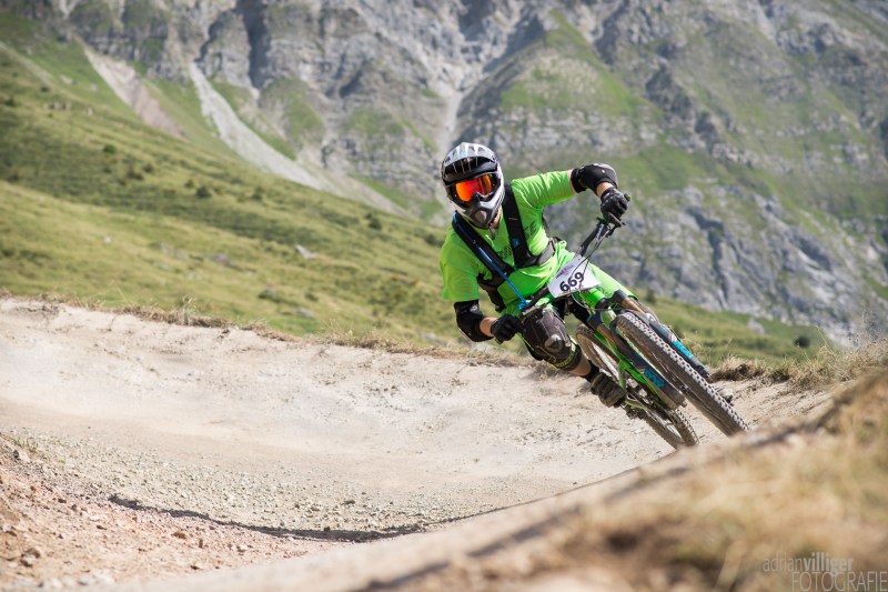 15_08_08_TrekBikeAttack-1380