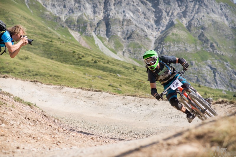 15_08_08_TrekBikeAttack-1384