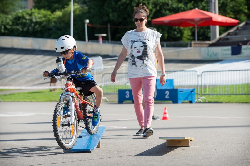 16_D600_KidsOnTrack-3664