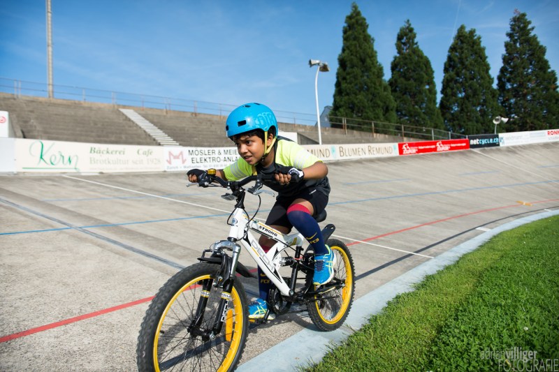 16_D600_KidsOnTrack-3757
